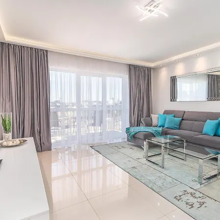 Stylish Vacation With Parking In By Renters Miedzyzdroje