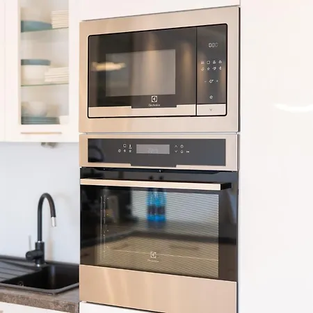 Apartamento Stylish Vacation With Parking In By Renters Miedzyzdroje