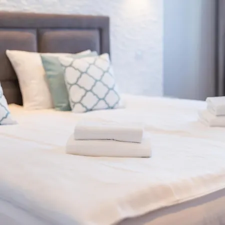 Appartement Stylish Vacation With Parking In By Renters Miedzyzdroje