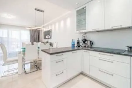 Funkcjonalny Z Parkingiem Blisko Plazy W Miedzyzdrojach By Renters * Miedzyzdroje